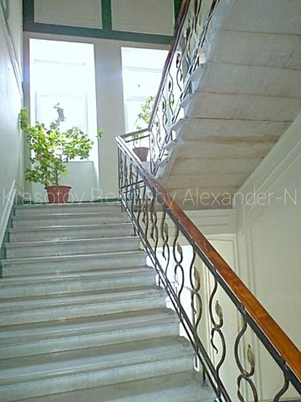 продажа многокомнатной квартиры номер A-173098 в Приморском районе, фото номер 33